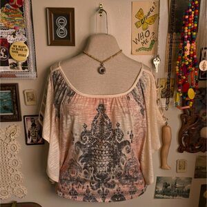 Y2K Grunge Graphic Poncho Sleeve T-Shirt Women's Small Cream Orange